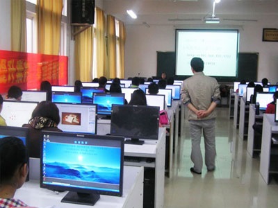 練車(chē)時(shí)什么態(tài)度，考試時(shí)什么運(yùn)氣！